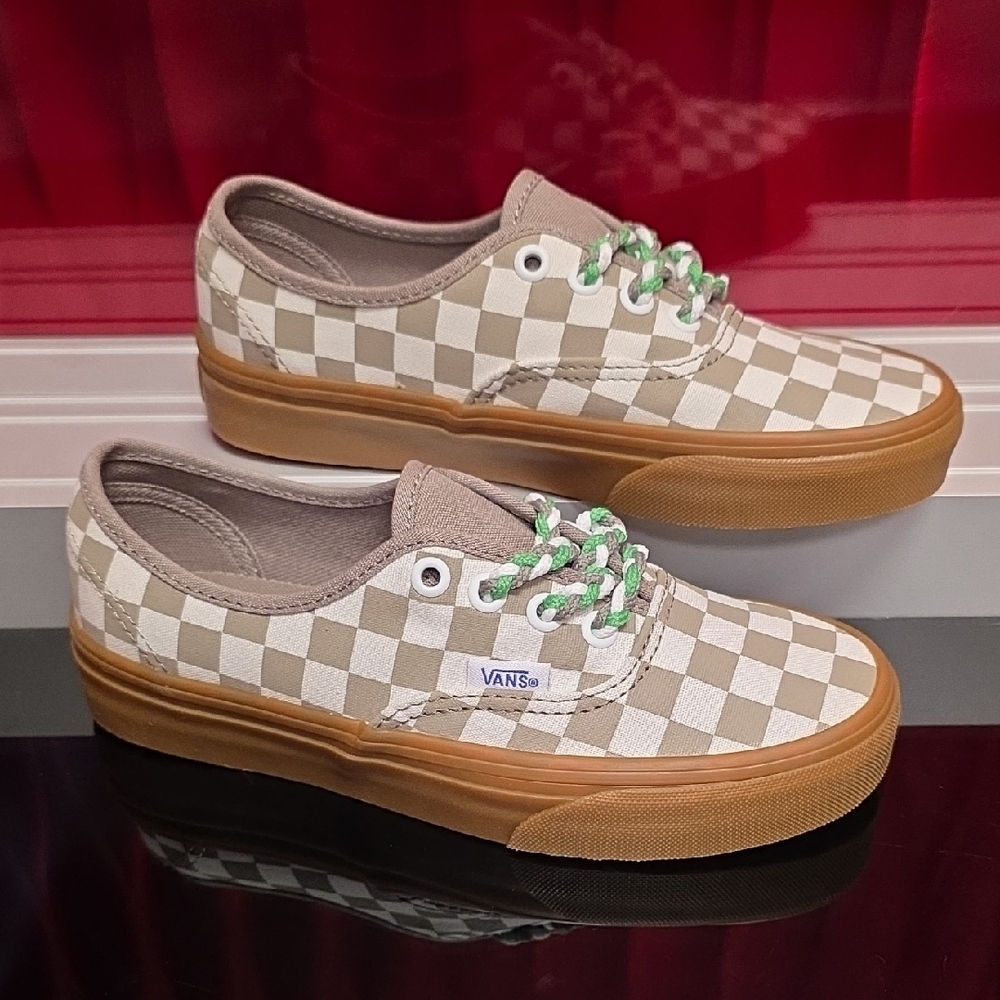 Vans Authentic – Checkerboard Moon Rock – Men’s 3.5 / Women’s 5.0